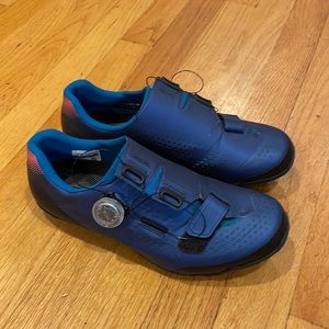 Shimano womens cycling shoes size 39